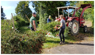 ehrenamtliche Arbeiten auf dem Friedhof